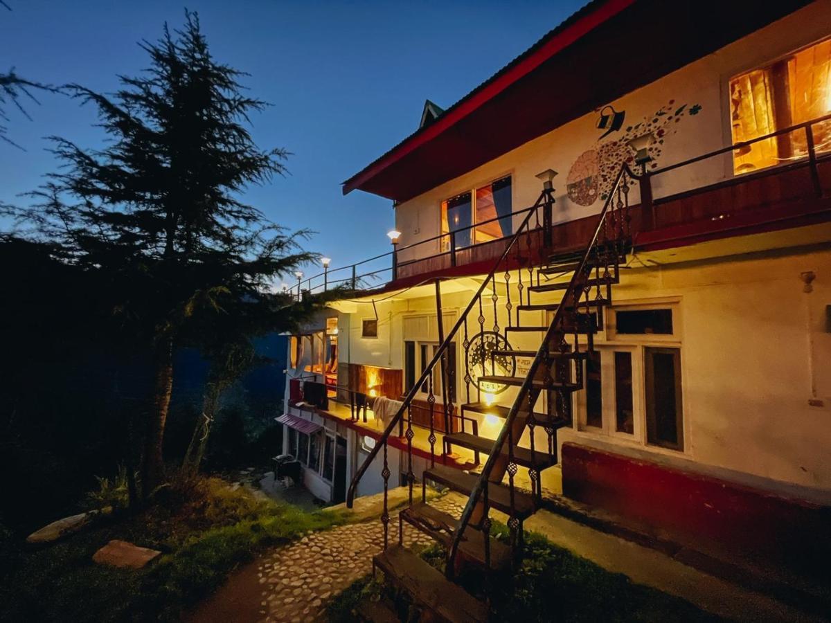 Hostel Firgun Chapter Shoja Exteriér fotografie