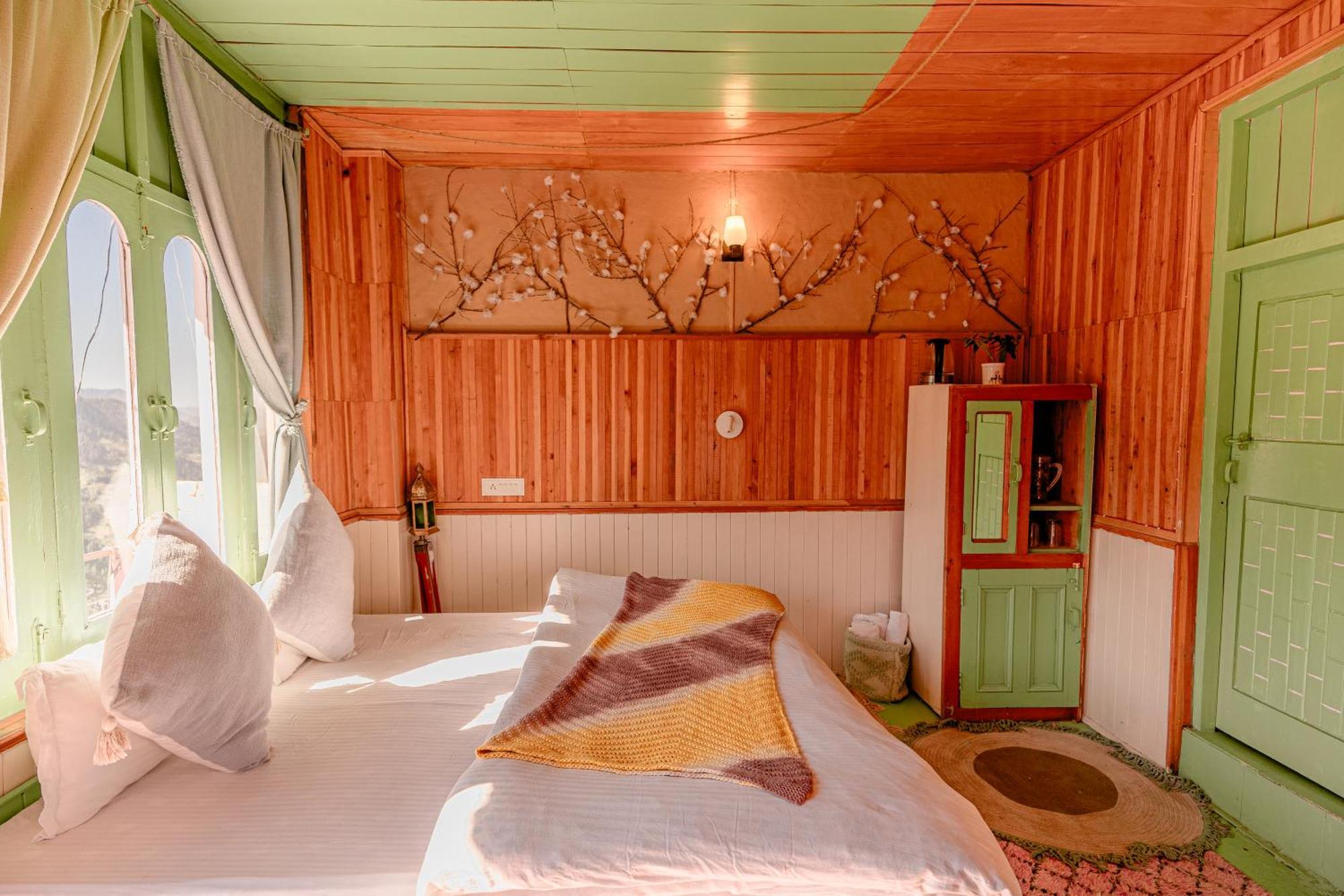 Hostel Firgun Chapter Shoja Exteriér fotografie